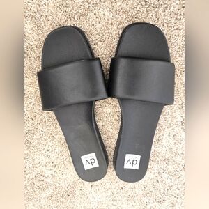 DV by Dolce Vita Black Slide Sandals faux leather | size 13